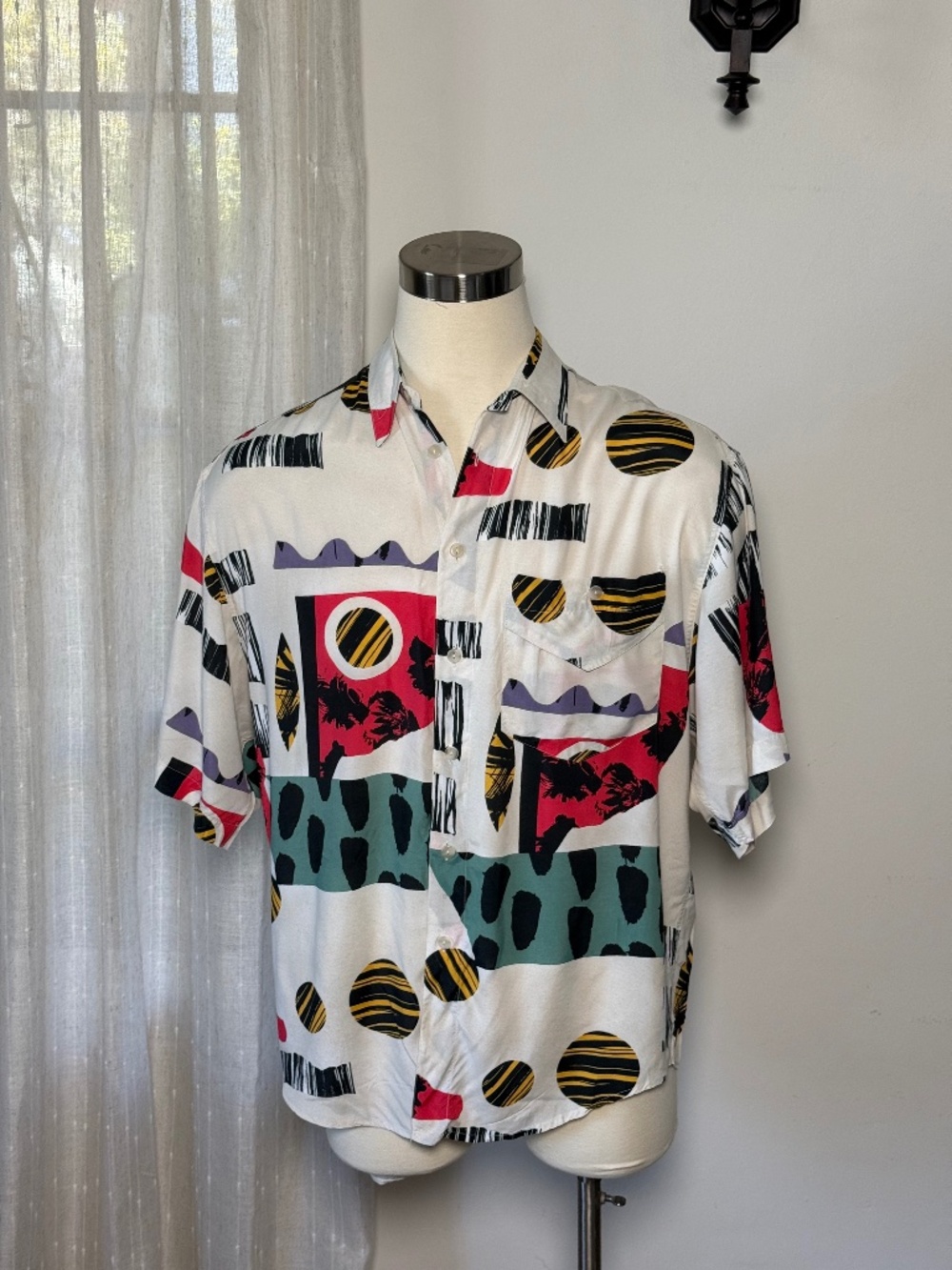 Vintage Scarab Made in Italy Abstract Geometric Short Sleeve Camp Shirt Men's L
